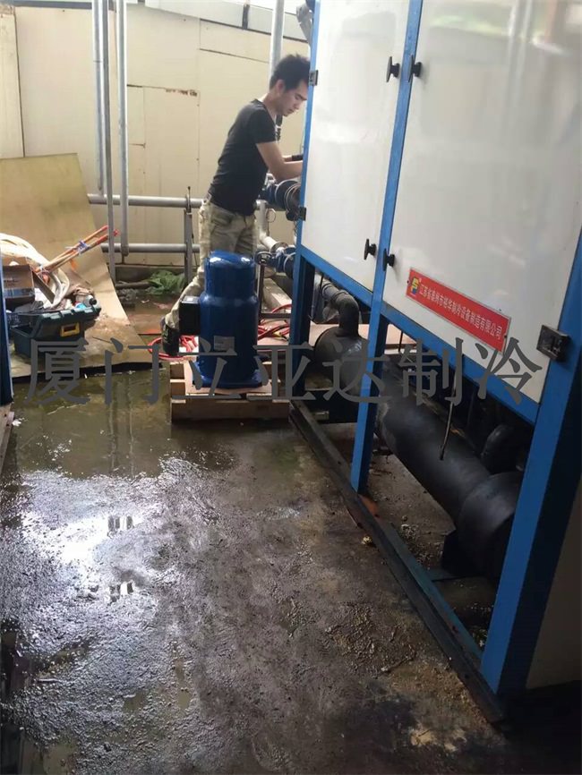 ʳƷ�S����C(j��)�M���b